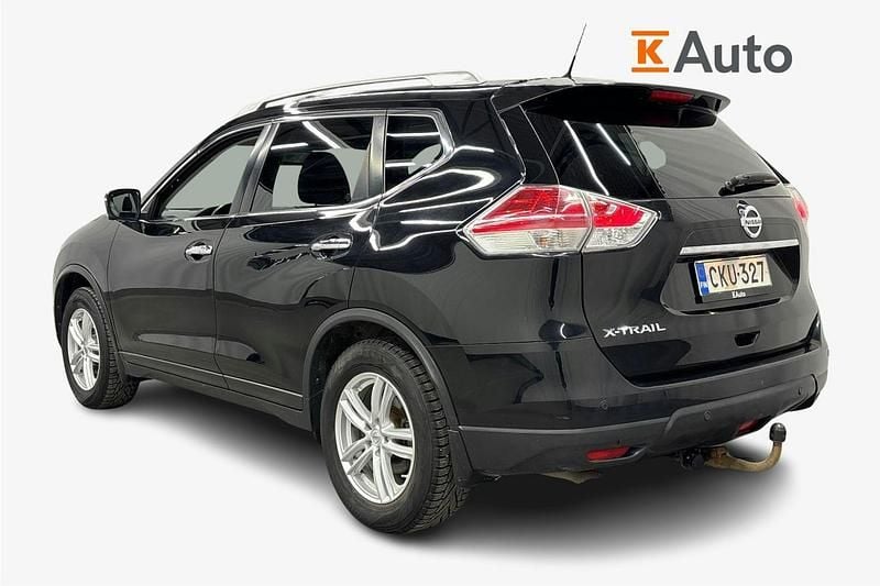 Käytetty Nissan X-Trail Tekna 131 HP (96 kW) 2017 Musta Katumaasturi