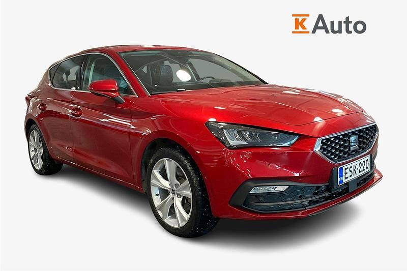Käytetty Seat Leon XCELLENCE 204 HP (150 kW) 2022 Punainen Viistoperä