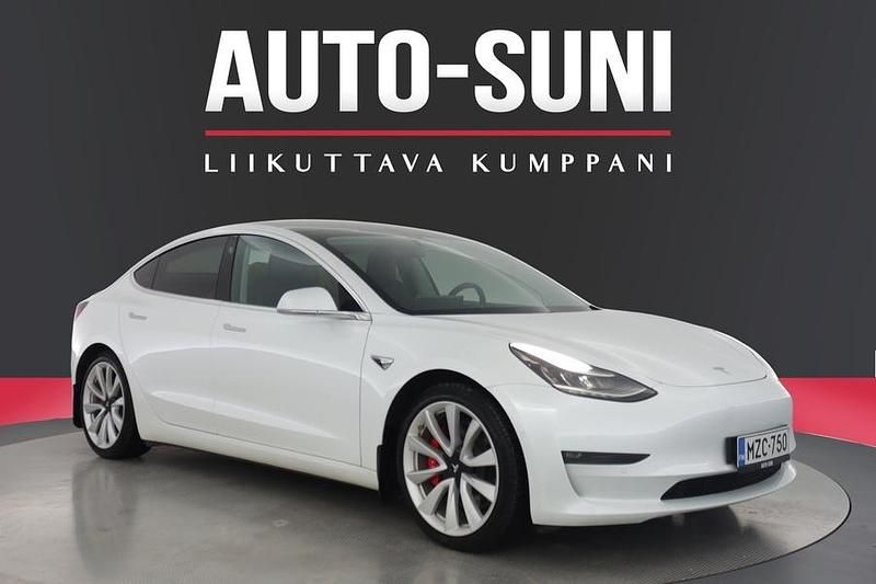 Käytetty 2019 Tesla Model 3 Performance Sedan | 24 890 € (Perustarjous) - Kuva 1/3