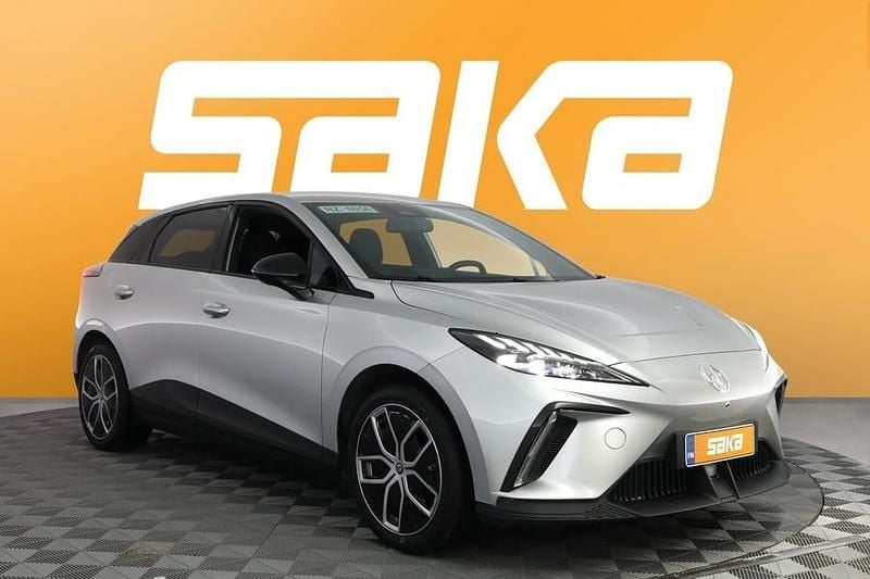 Käytetty MG MG4 EV Luxury 150 kW (204 HP) 2023 Viistoperä