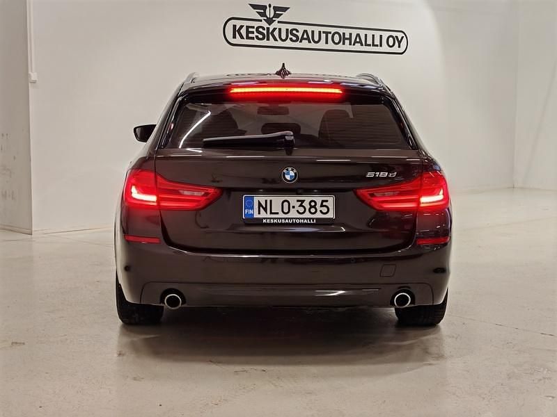 Käytetty BMW 518 Comfort Edition 150 HP (110 kW) 2020 Ruskea Farmari