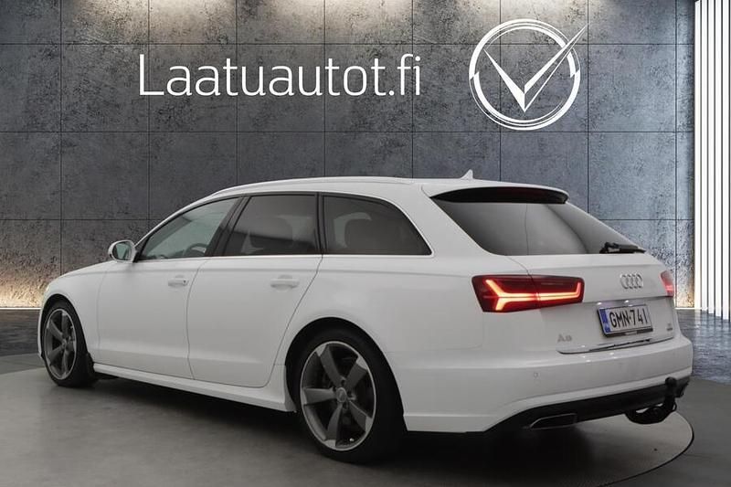 Käytetty Audi A6 Business 218 HP (160 kW) 2015 Farmari