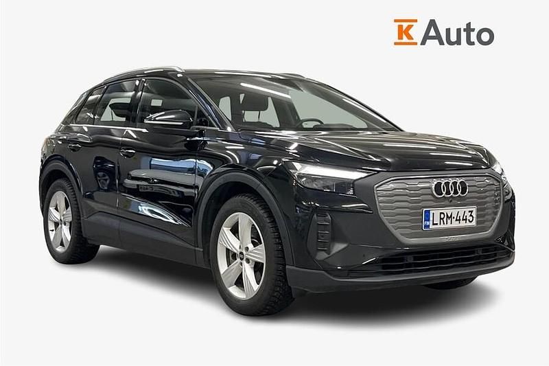 Musta Käytetty 2023 Audi Q4 e-tron Katumaasturi | 32 900 € (Perustarjous) - Kuva 1/3