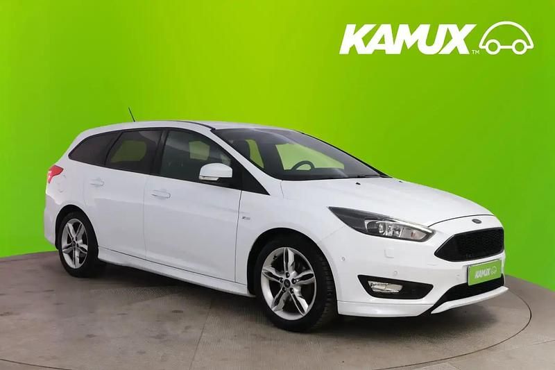 Valkoinen Käytetty 2017 Ford Focus ST-Line Farmari | 11 450 € (Perustarjous) - Kuva 1/4