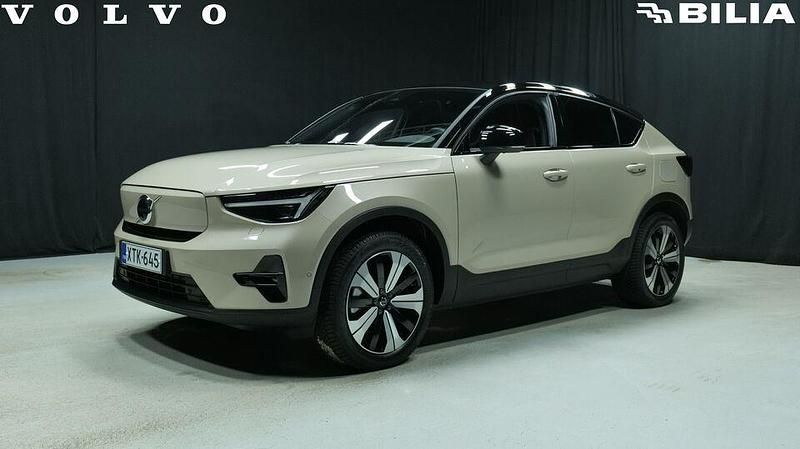 743 Käytetty 2025 Volvo EC40 Ultra Katumaasturi | 53 800 € (Perustarjous) - Kuva 1/3
