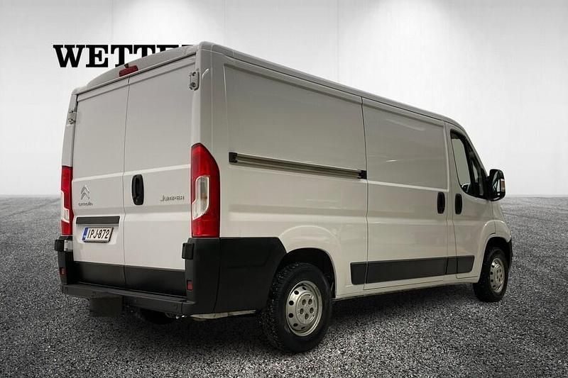 Käytetty Citroën Jumper 120 HP (88 kW) 2022 Valkoinen Tila-auto