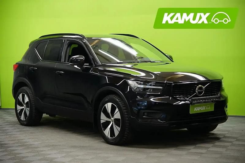 Musta Käytetty 2020 Volvo XC40 Business Edition Katumaasturi | 26 880 € (Perustarjous) - Kuva 1/4