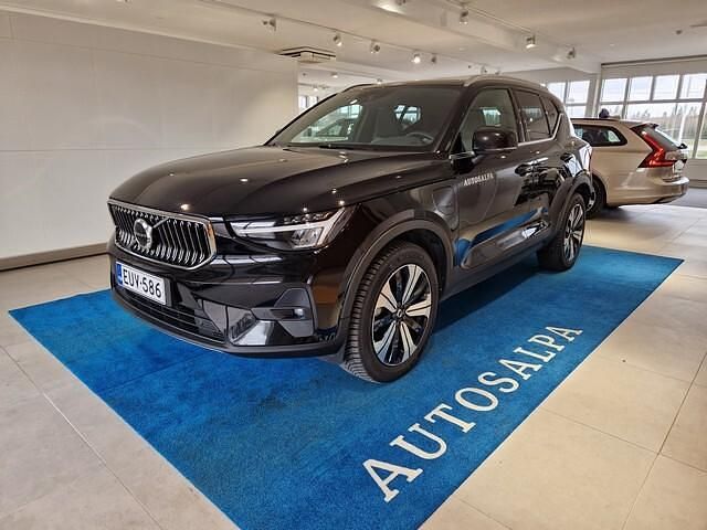 Käytetty 2024 Volvo XC40 Plus Katumaasturi | 38 900 € (Perustarjous) - Kuva 1/4