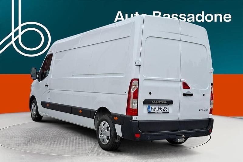 Käytetty Renault Master 150 HP (110 kW) 2022 Van