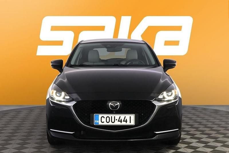 Käytetty Mazda 2 Luxury 90 HP (66 kW) 2021 Viistoperä