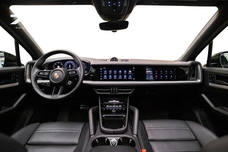 Käytetty Porsche Cayenne S E-Hybrid 520 HP (382 kW) 2024 Katumaasturi