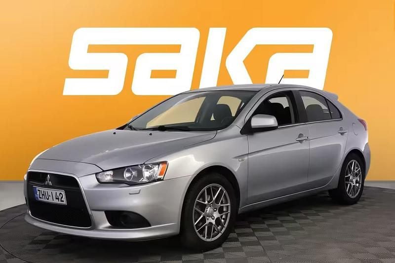 Käytetty Mitsubishi Lancer Sportback Invite 143 HP (105 kW) 2009 Viistoperä