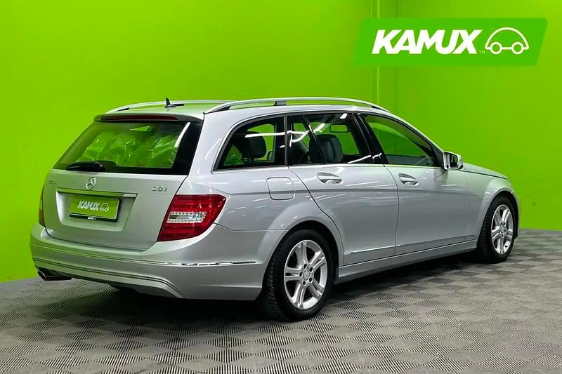 Käytetty Mercedes C220 Elegance 170 HP (125 kW) 2012 Hopea / harmaa Farmari