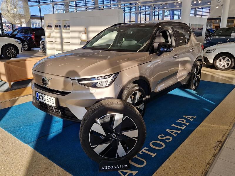 Käytetty Volvo XC40 Ultimate 300 kW (408 HP) 2024 Katumaasturi