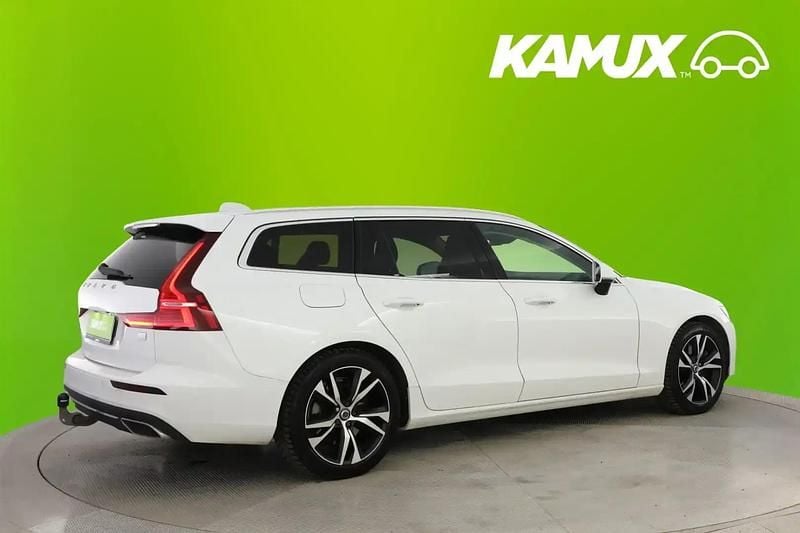 Käytetty Volvo V60 Inscription 340 HP (250 kW) 2020 Valkoinen Farmari