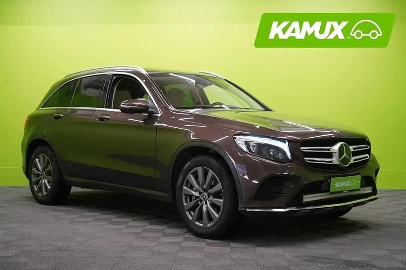 Käytetty Mercedes GLC350 AMG line 258 HP (189 kW) 2017 Ruskea Katumaasturi