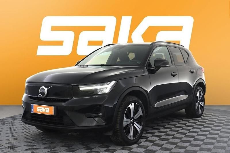 Käytetty Volvo XC40 Plus 300 kW (408 HP) 2023 Katumaasturi