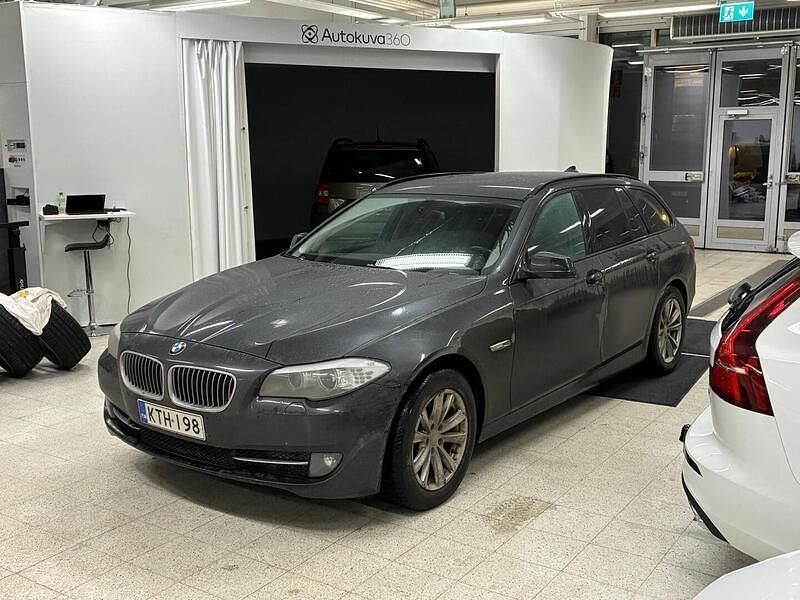 Käytetty 2011 BMW 525 Farmari | 10 390 € (Perustarjous) - Kuva 1/4