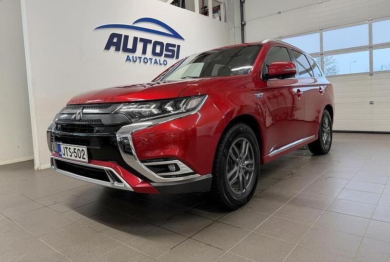 Punainen Käytetty 2020 Mitsubishi Outlander P-HEV Active Katumaasturi | 22 790 € (Hieman kallis) - Kuva 1/4
