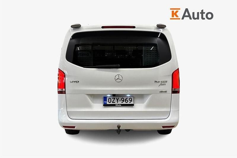 Käytetty Mercedes Vito 136 HP (100 kW) 2023 Valkoinen Van