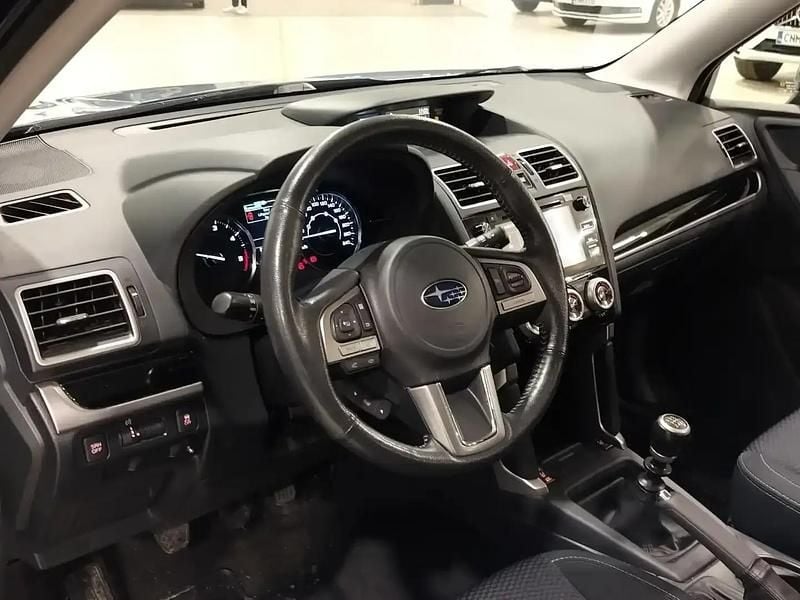 Käytetty Subaru Forester Active 147 HP (108 kW) 2016 Katumaasturi