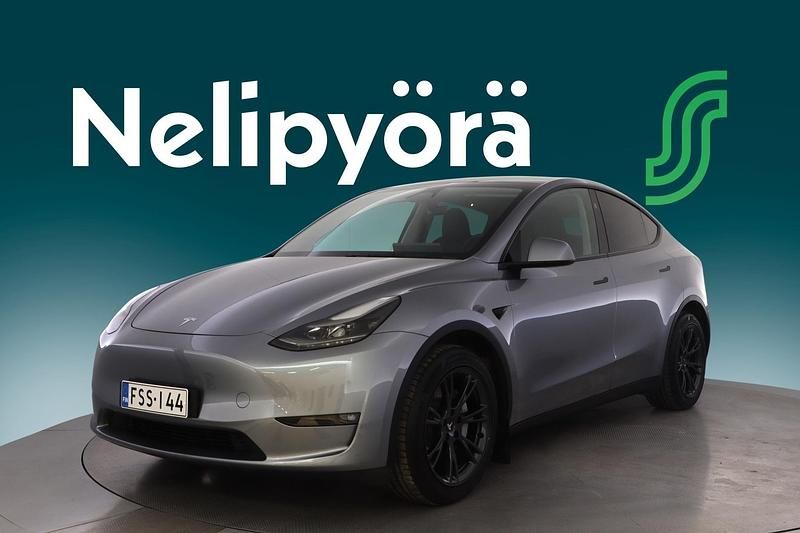 Harmaa Käytetty 2024 Tesla Model Y Katumaasturi | 44 450 € (Hieman kallis) - Kuva 1/3