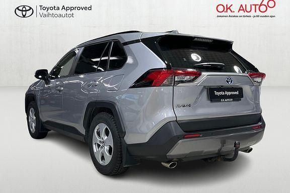 Käytetty Toyota RAV4 Active 176 HP (129 kW) 2022 Hopea Katumaasturi