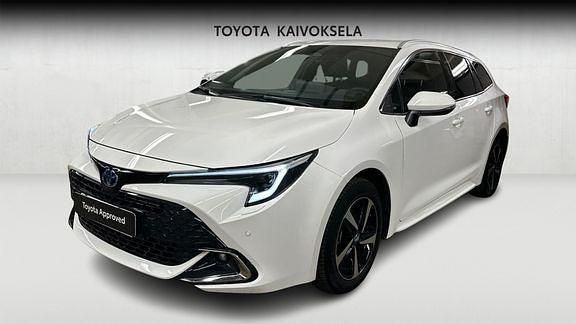 Valkoinen Käytetty 2024 Toyota Corolla Anniversary Farmari | 31 490 € (Perustarjous) - Kuva 1/4