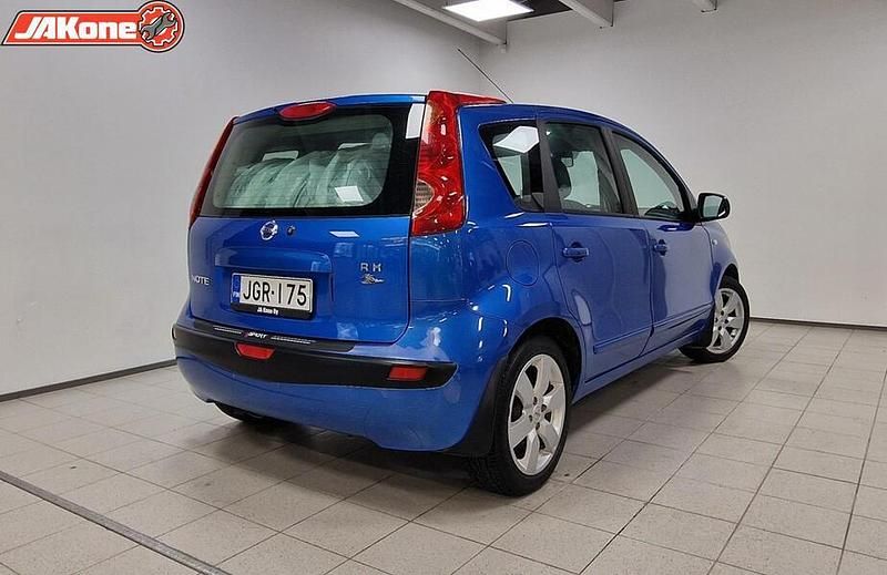 Käytetty Nissan Note Tekna 110 HP (80 kW) 2006 Keltainen Tila-auto