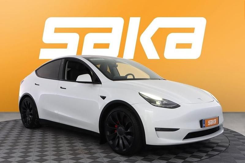 Käytetty Tesla Model Y Performance 336 kW (457 HP) 2023 Katumaasturi