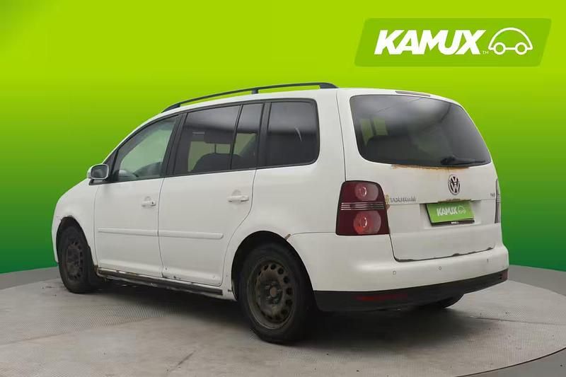 Käytetty VW Touran Comfortline 190 HP (139 kW) 2008 Valkoinen Tila-auto