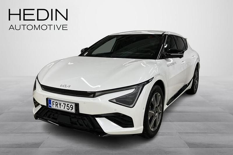 Valkoinen Käytetty 2025 Kia EV6 Comfort Katumaasturi | 57 900 € - Kuva 1/3