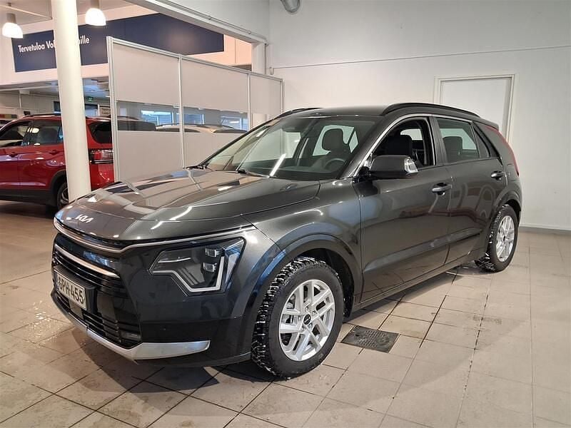 Käytetty Kia Niro EX 140 HP (102 kW) 2022 Harmaa Katumaasturi