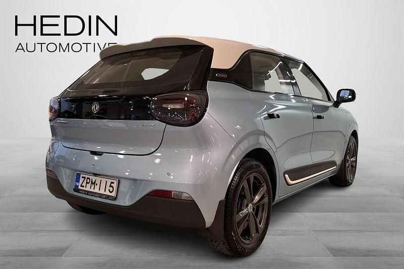 Käytetty DongFeng Box 69 kW (95 HP) 2025 Viistoperä