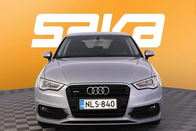 Käytetty Audi A3 Sportback S-Line 180 HP (132 kW) 2015 Viistoperä
