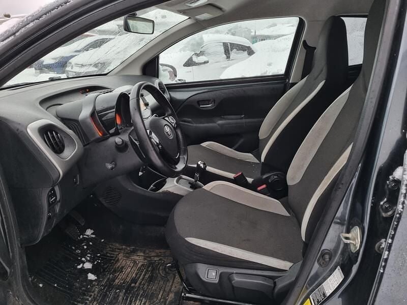 Käytetty Toyota Aygo Edition 69 HP (50 kW) 2017 Viistoperä