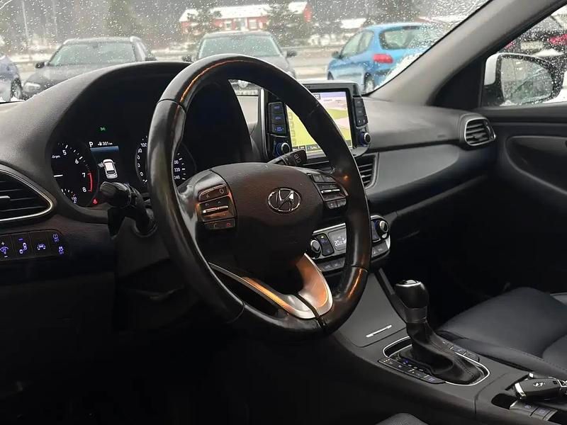 Käytetty Hyundai i30 Style 140 HP (102 kW) 2019 Valkoinen Farmari