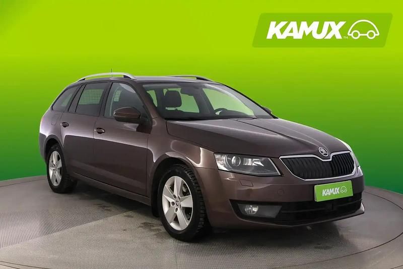 Käytetty Skoda Octavia Elegance 150 HP (110 kW) 2015 Viistoperä