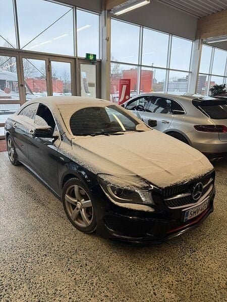 Käytetty Mercedes CLA250 AMG 211 HP (155 kW) 2015 Musta Sedan