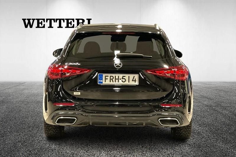 Käytetty Mercedes C300e Business 204 HP (150 kW) 2023 Musta Farmari