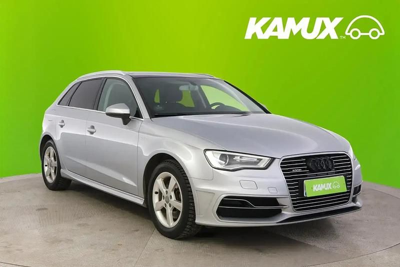 Hopea / harmaa Käytetty 2015 Audi e-tron Business Katumaasturi | 9 780 € - Kuva 1/4