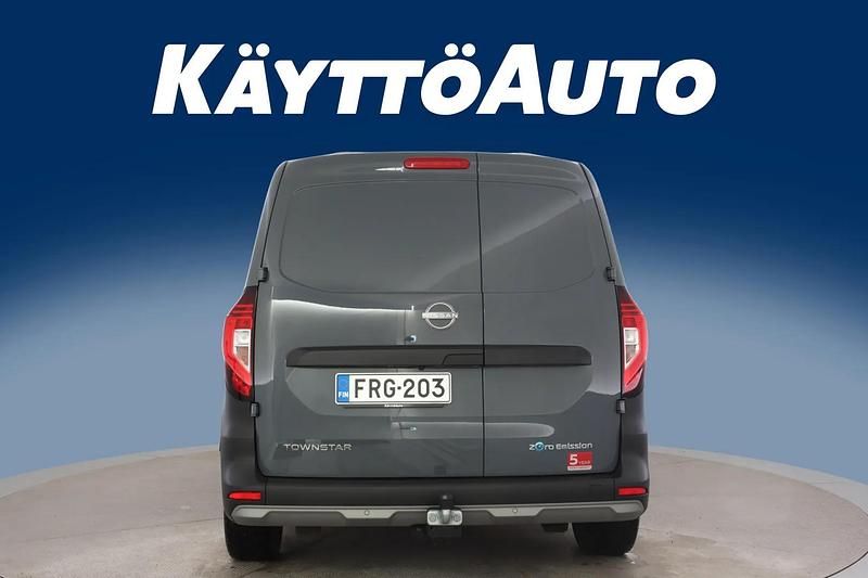 Käytetty Nissan Townstar N-Connecta 89 kW (122 HP) 2025 Harmaa Van