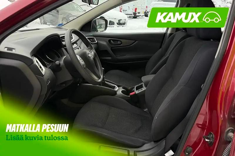 Käytetty Nissan Qashqai Visia 116 HP (85 kW) 2017 Punainen Katumaasturi