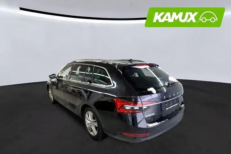 Käytetty Skoda Superb Style 156 HP (114 kW) 2022 Musta Farmari
