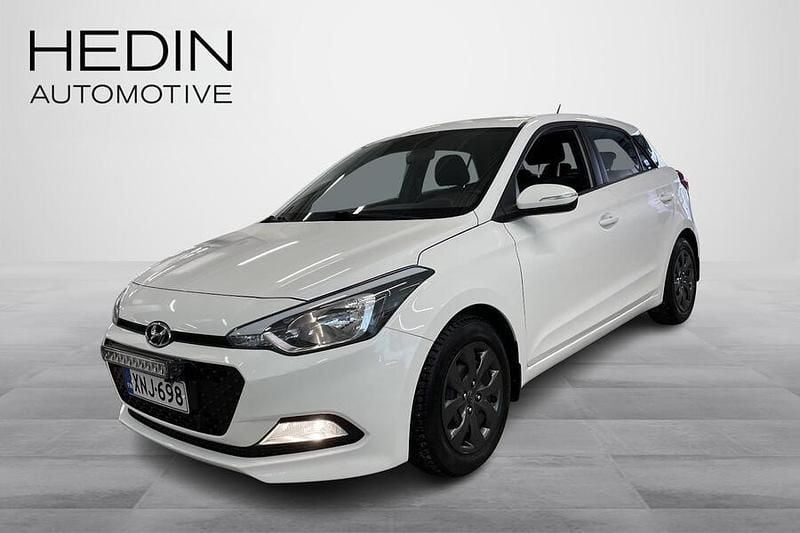 Käytetty Hyundai i20 75 HP (55 kW) 2018 Valkoinen Viistoperä