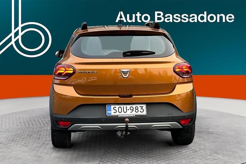 Käytetty Dacia Sandero Comfort 91 HP (66 kW) 2022 Viistoperä