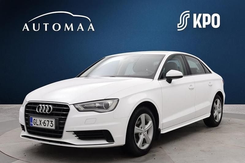Käytetty Audi A3 Business 125 HP (91 kW) 2016 Valkoinen Sedan