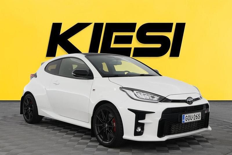 Käytetty 2021 Toyota Yaris Viistoperä | 46 890 € - Kuva 1/3