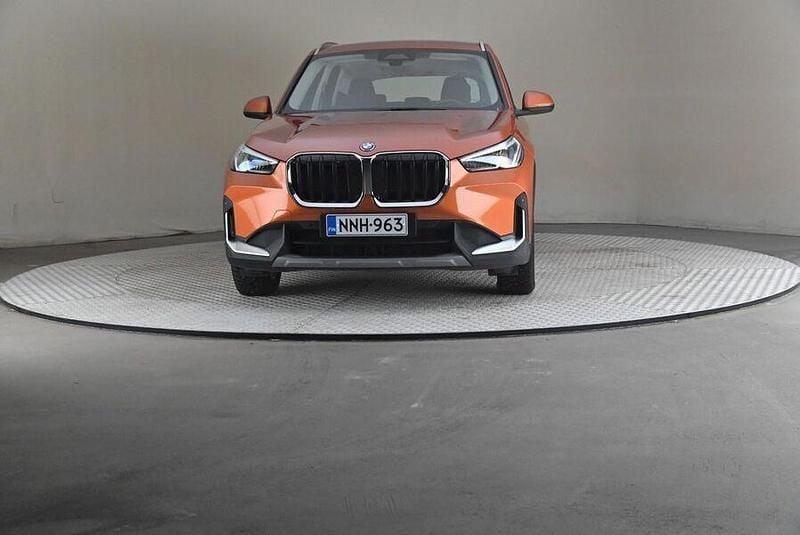 Käytetty BMW X1 245 HP (180 kW) 2023 Katumaasturi