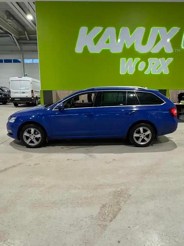 Käytetty Skoda Octavia Business Line 116 HP (85 kW) 2019 Sininen Farmari